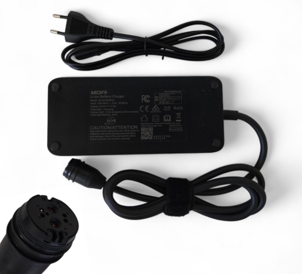 TKSTAR BC222360040 42V 4A Ladegerät Ladekabel für E-Bike Fahrrad Intube Akku kompatibel zu Specialized M2 M3 Akku-Pack 700Wh/ passend zu Yamaha PW-X